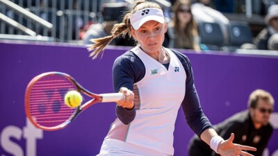 Четыре титула за полгода: Рыбакина врывается на "Ролан Гаррос" с уникальной серией