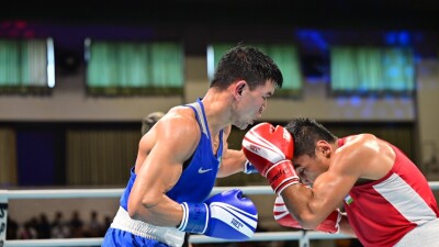 Уверенный старт: Казахстанские боксеры с пятью победами на Eindhoven Box Cup