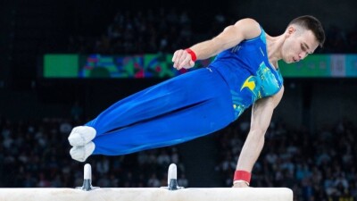 Курбанов снова чемпион Азии: золото на коне в Чечхоне