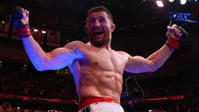  Двалишвили снова финишировал О'Мэлли и удержал титул UFC