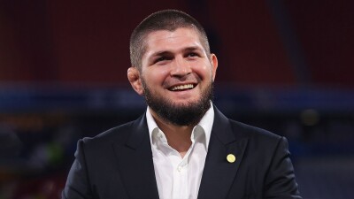 У Нурмагомедова снова долги перед налоговой