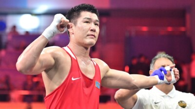 Финалы Кубка мира по боксу: прямая трансляция и 12 казахстанцев в бою за золото