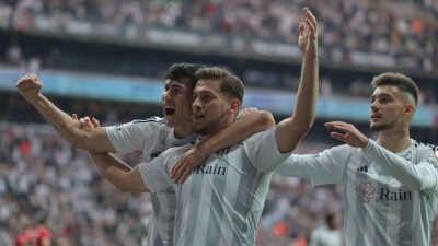 Трансфер на финишной прямой: Зайнутдинов покинул сборы "Бешикташа"