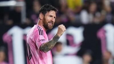 Месси переписал историю МЛС: пятый матч подряд с дублем и победа над “Нэшвиллом”