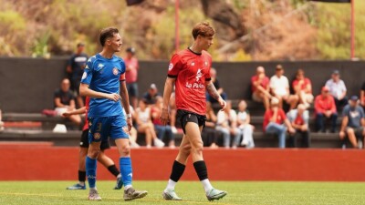 Казахстанский нападающий подписал контракт с клубом второго испанского дивизиона