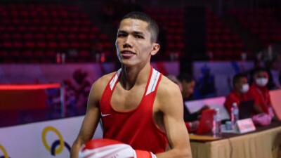 Ташкенбай начал подготовку в США с легендой мирового бокса