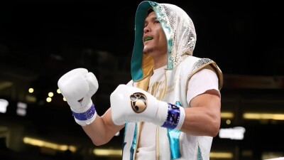 Молниеносное возвращение: Елеусинов нокаутировал соперника в США