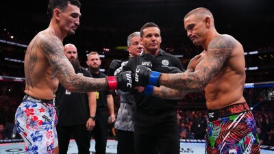 UFC 318: Холлоуэй и Порье возглавили список гонораров, Дулатов получил бонус за яркий дебют