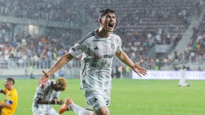 Сульшер на сборах оценил состав “Бешикташа”: Зайнутдинов может покинуть клуб