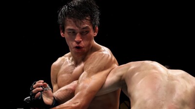 Азат Максум вернётся в октагон на турнире UFC 321