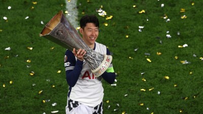 Сон Хын Мин покидает "Тоттенхэм" после 10 сезонов