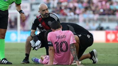 Тревога в Майами: Месси получил повреждение в матче Кубка лиг