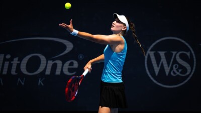 Рыбакина провела тренировку с финалисткой Уимблдона перед стартом US Open