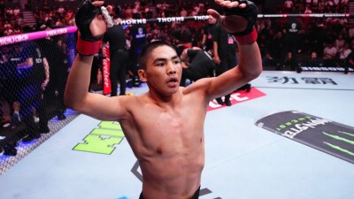 Казахский "Супер Саян" обратился к фанатам после яркого дебюта в UFC