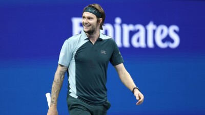 Александр Бублик впервые в карьере вышел в четвертый круг US Open