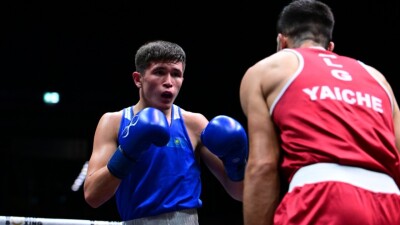 Казахстанский боксёр Сабырхан одержал первую победу на чемпионате мира в Ливерпуле