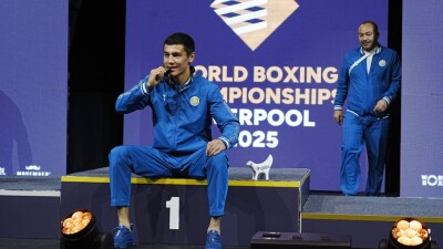 Определились первые чемпионы мира по боксу в Ливерпуле