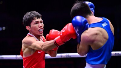 Санжар Ташкенбай стал двукратным чемпионом мира по боксу