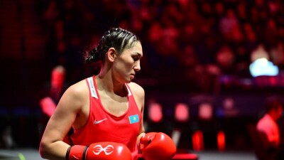 Казахстанка завоевала золото чемпионата мира по боксу