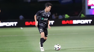 Казахстанец Шахмурза Адырбеков впервые вышел в старте за "Тренчин"